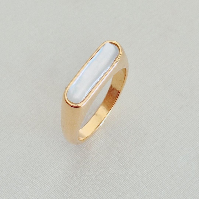 Anel Sinete Aço Inox DOURADO com Detalhe Madrepérola