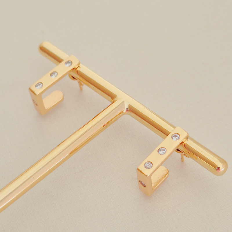 Brinco Argola Retangular (P) Pontos de Zircônias