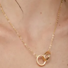 Colar Dois Anéis Entrelaçados Love Réplica Cartier Colar Dois Anéis Entrelaçados Love Réplica Cartier