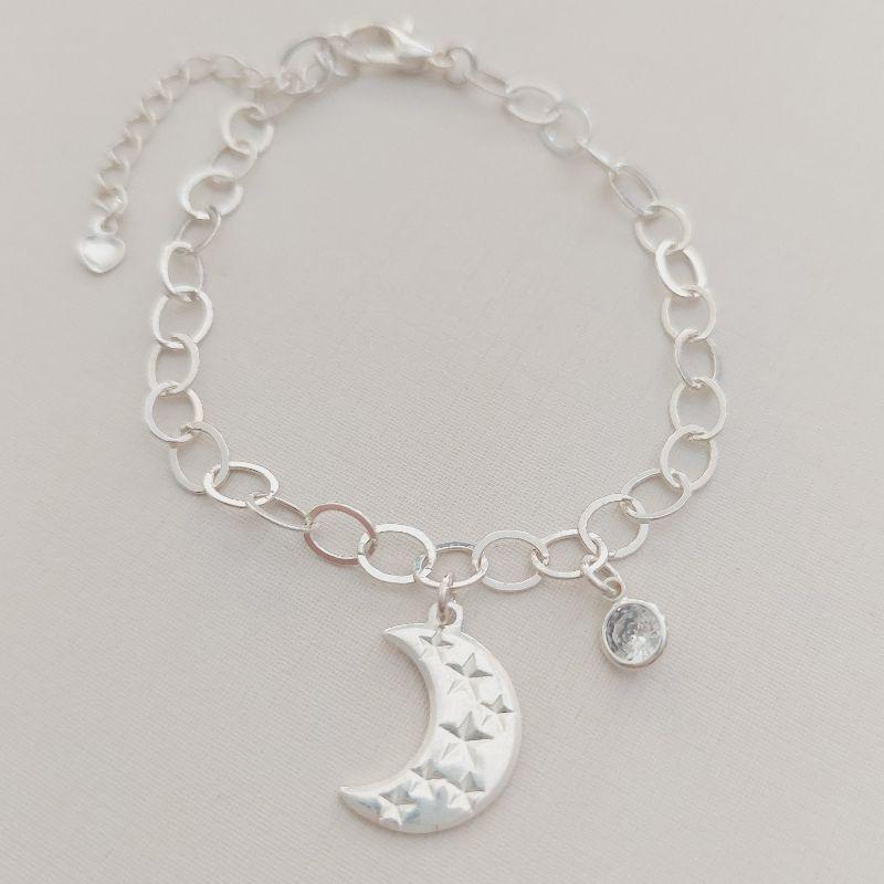 Pulseira com Pingente de Lua e Ponto de Zircônia
